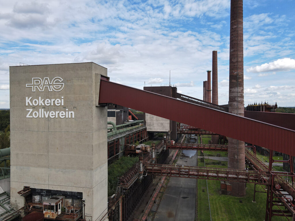 Ein Blick über die Industrieanlagen der Kokerei Zollverein. 